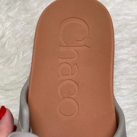 CHACO’S MENS Chillos Slides I’m Moonrock Grey and Tan - Picture 6 of 8